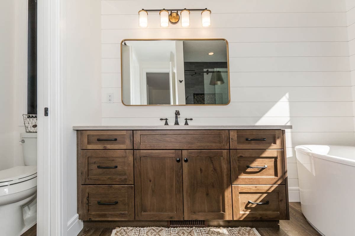 Plan 81853AB: 3-Bed Rustic Mountain Cabin House Plan with Vaulted Living Room - 2001 SQ Ft - Image #8 - Cabin, Mountain, Rustic