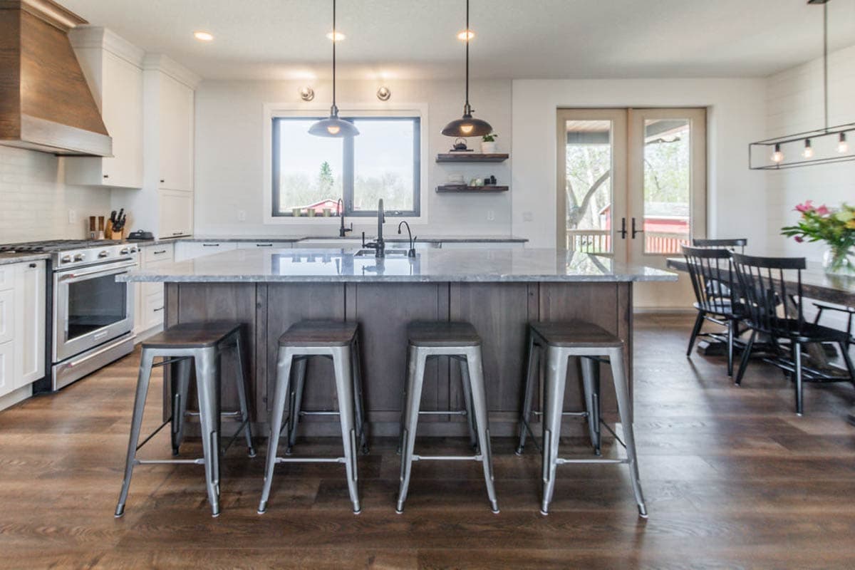 Plan 81853AB: 3-Bed Rustic Mountain Cabin House Plan with Vaulted Living Room - 2001 SQ Ft - Image #11 - Cabin, Mountain, Rustic