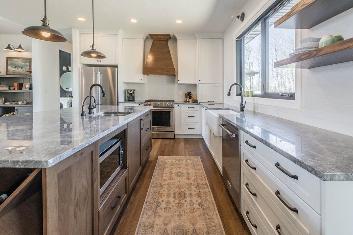 Plan 81853AB: 3-Bed Rustic Mountain Cabin House Plan with Vaulted Living Room - 2001 SQ Ft - Image #12 - Cabin, Mountain, Rustic