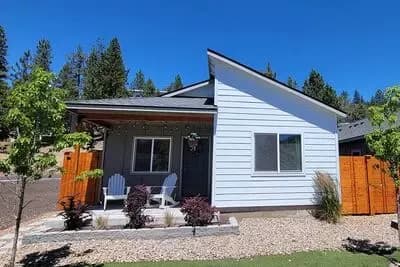Compact and Efficient Cottage Home Plan – Ideal for Narrow Lots - 834 Sq Ft