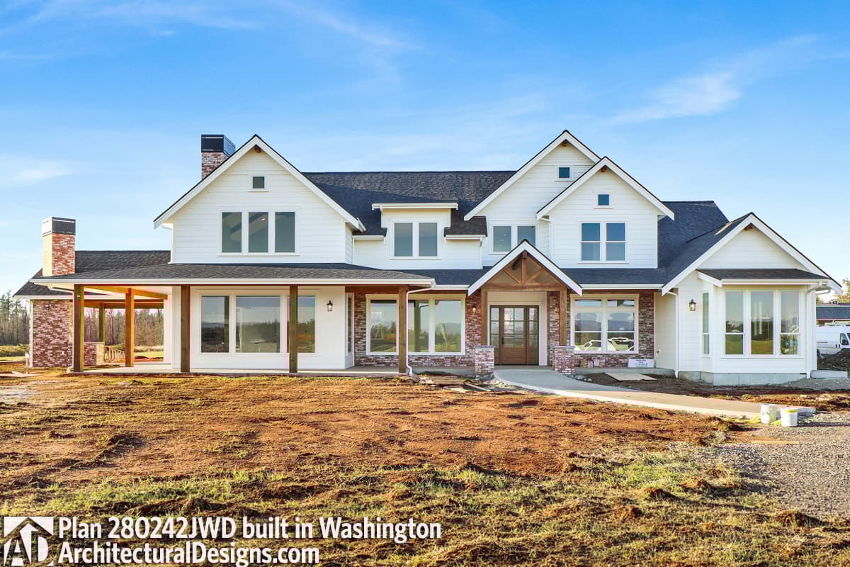 build gallery item - Modern Farmhouse Plan 280242JWD Comes to Life in Washington