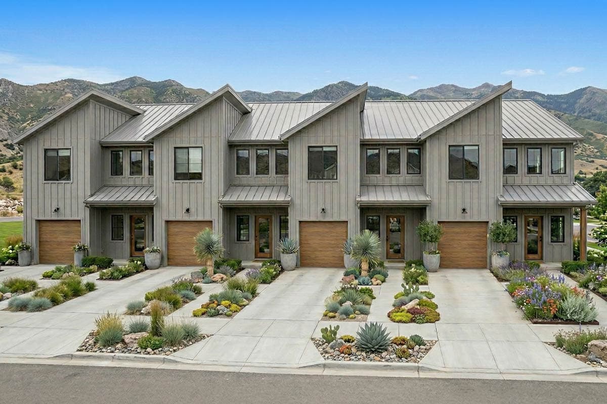 Plan image - 623560DJ:Modern 3-Bedroom Townhouse Quadplex Plan with Home Office and Upstairs Master