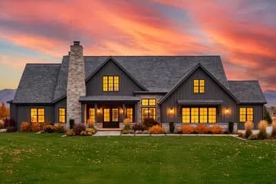 Luxurious Modern Farmhouse House Plan with Split Beds and Butler Pantry