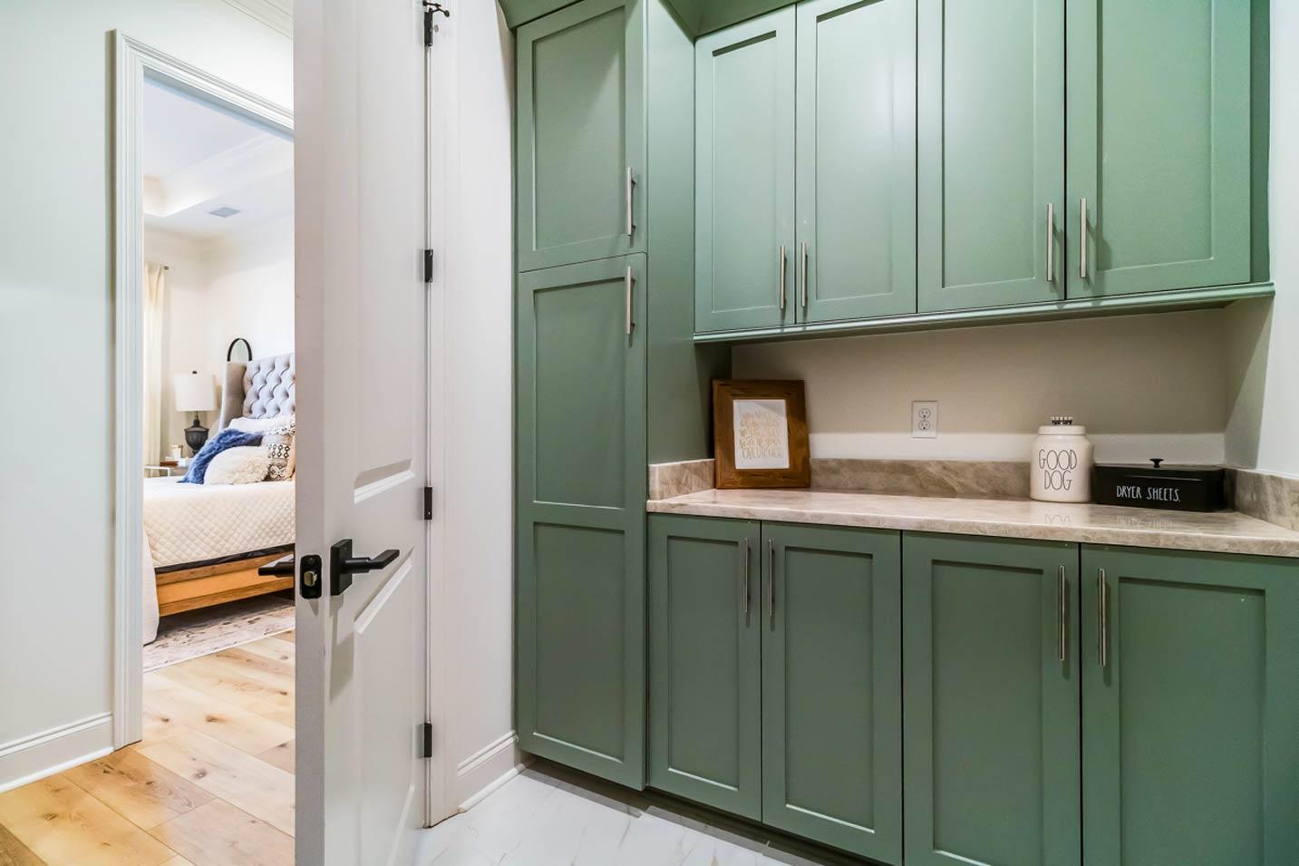 Plan 185026PHD: Single Story Acadian House Plan with 4 Bedrooms and Outdoor Kitchen - Image #25 - Acadian, Southern Traditional, Transitional