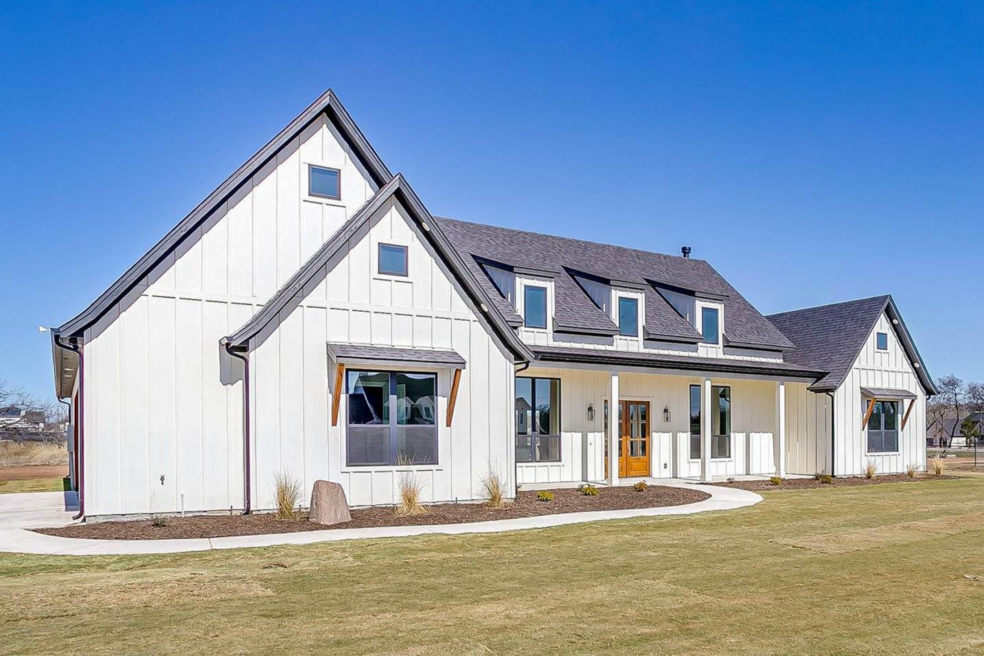 Plan 56568SM: Modern Farmhouse Plan with 4 Bedrooms and Outdoor Kitchen - Image #13 - Farmhouse, Modern Farmhouse, New American