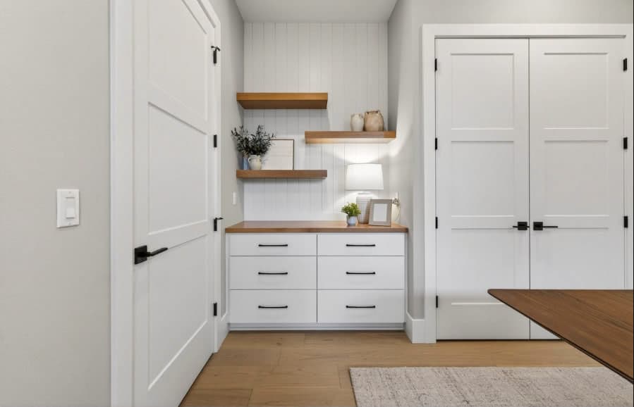 Plan 85490MS: Modern Farmhouse Plan 5 Beds, 3 Baths, 3,074 Sq Ft with Inviting Outdoor Living - Image #9 - Farmhouse, Modern Farmhouse, Traditional