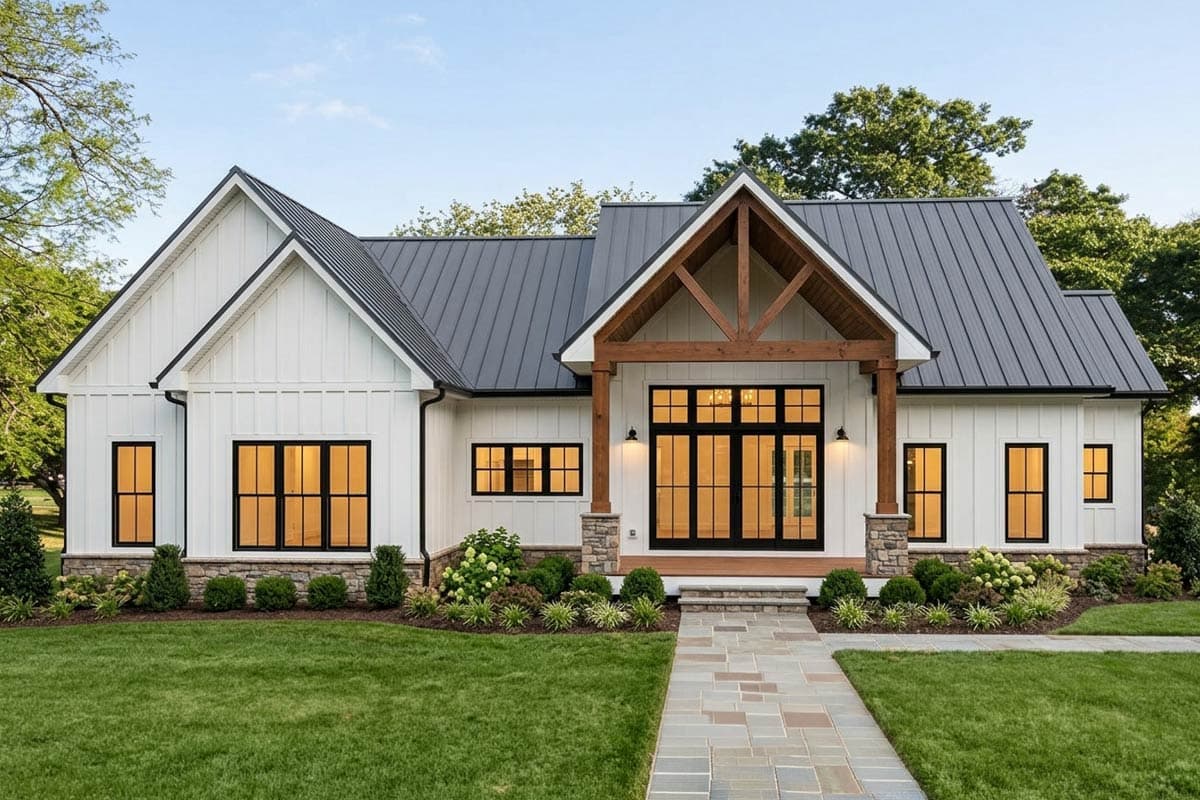 Plan 46538LA: Charming Farmhouse House Plan with Split Bedroom Layout and Bonus Room - Image #2 - Country, Craftsman, Farmhouse, Ranch