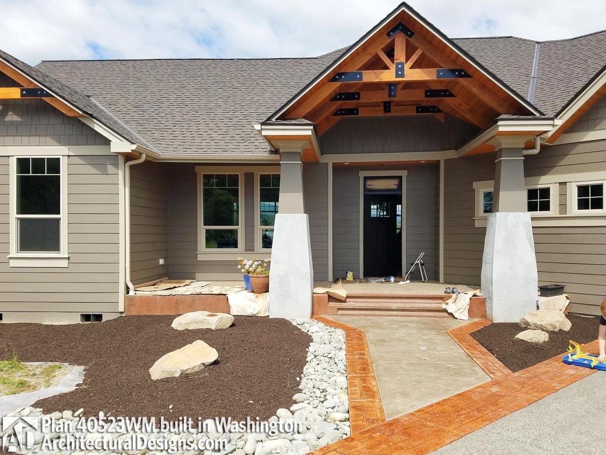 build gallery item - House Plan 40523WM Comes to Life in Washington