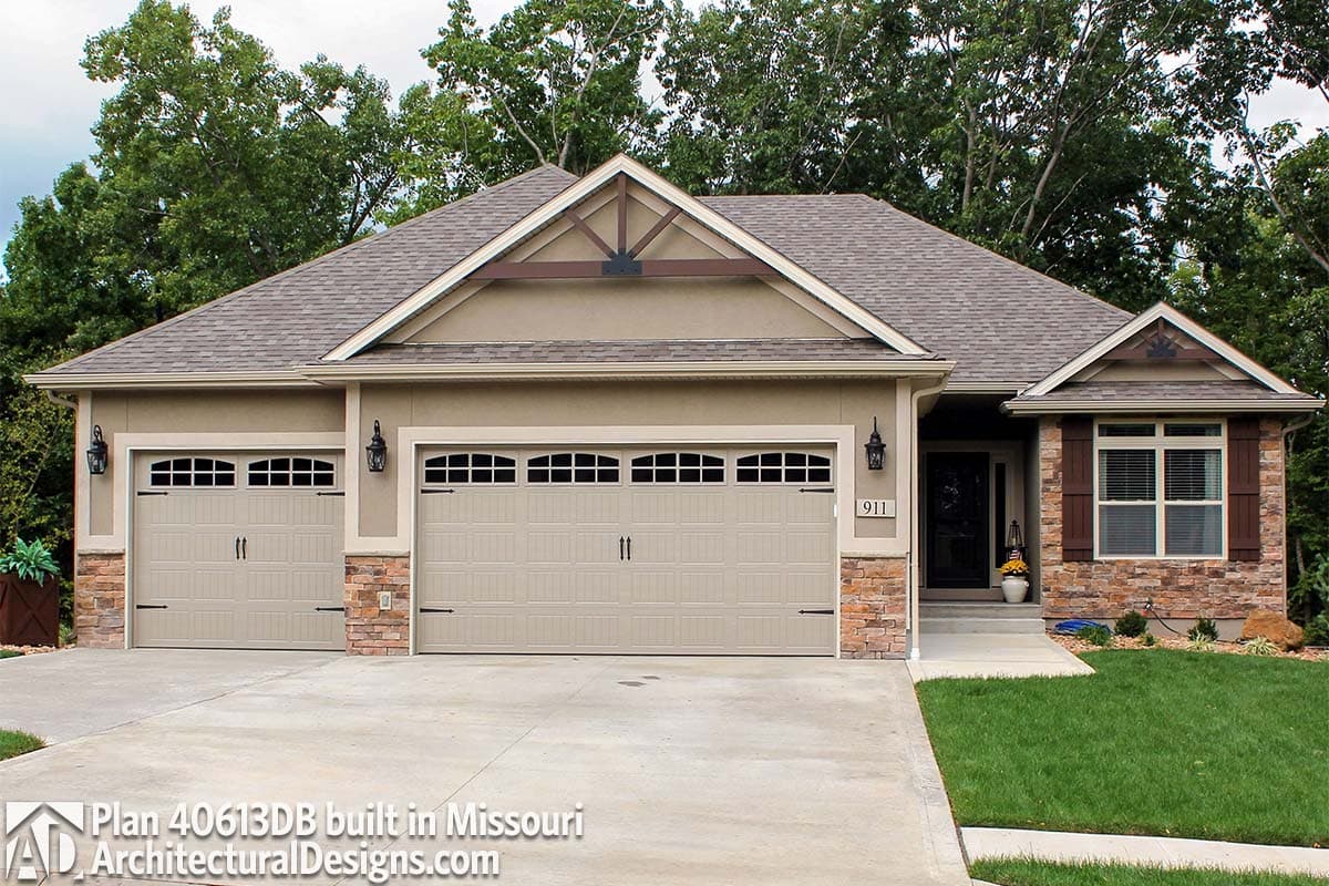 build gallery item - House Plan 40613DB comes to life in Missouri