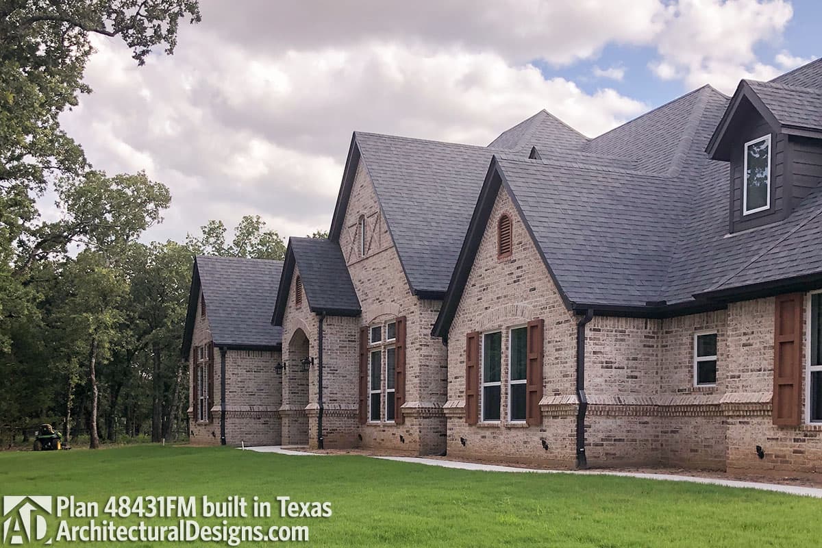 build gallery item - House Plan 48431FM Comes to Life in Texas
