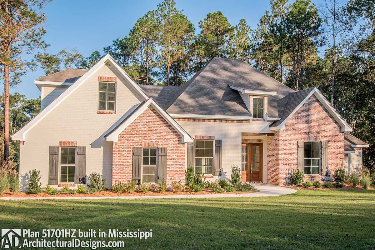 build gallery item - House Plan 51701HZ Comes to Life in Mississippi!