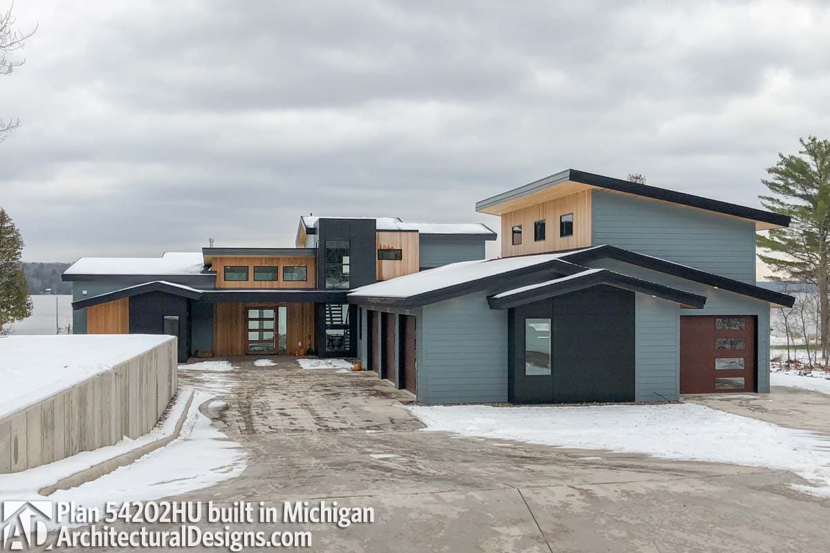 build gallery item - House Plan 54202HU Comes to Life in Michigan!