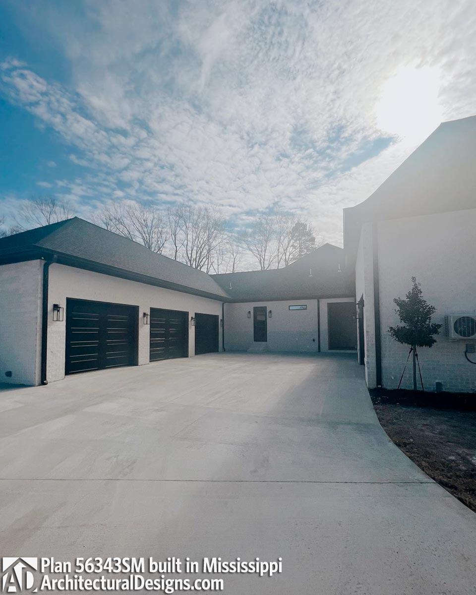 Client Photo id:  445192