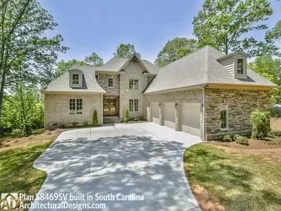 4 Bed Home Plan With 2 Fireplaces