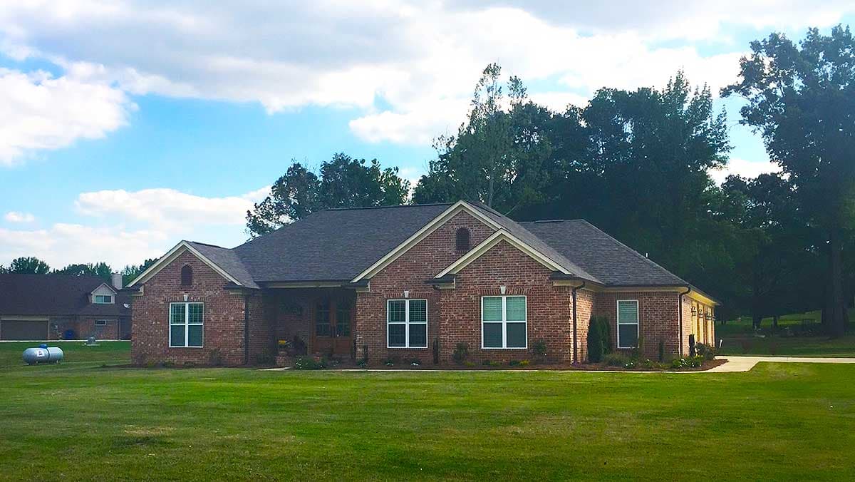 Plan 5940ND: Traditional One Story Home Design Under 2100 Sq Ft with Garage and Workshop - Image #7 - Ranch, Southern, Traditional