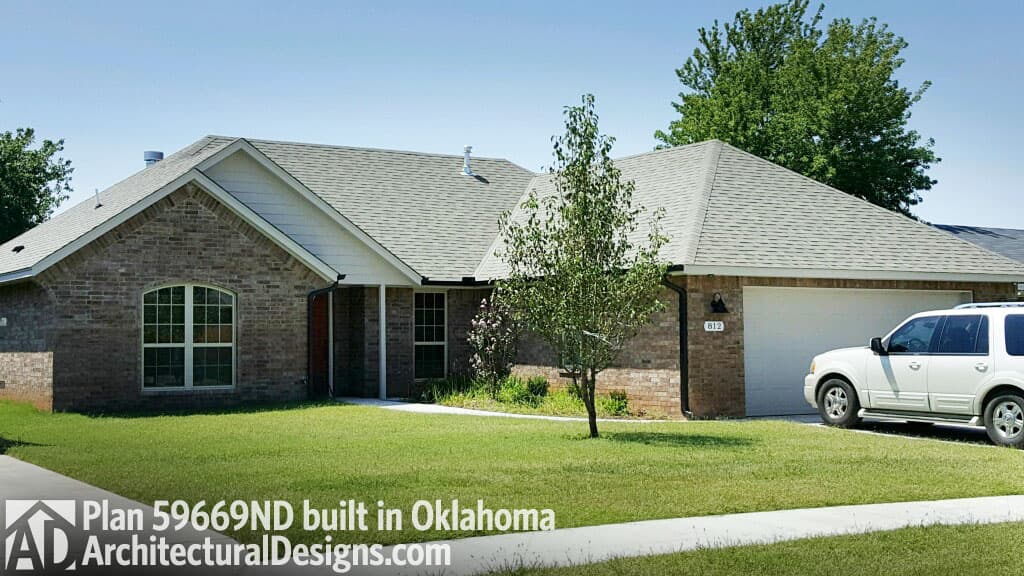 build gallery item - House Plan 59669ND comes to life in Oklahoma!