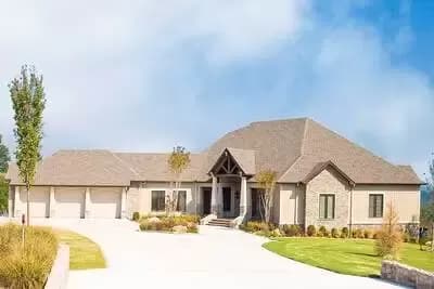 Mountain Ranch with Spectacular Rear Views - 5144 Sq Ft