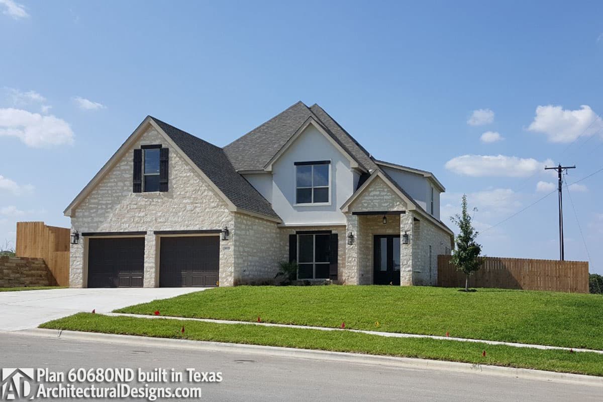 build gallery item - House Plan 60680ND comes to life in Texas!
