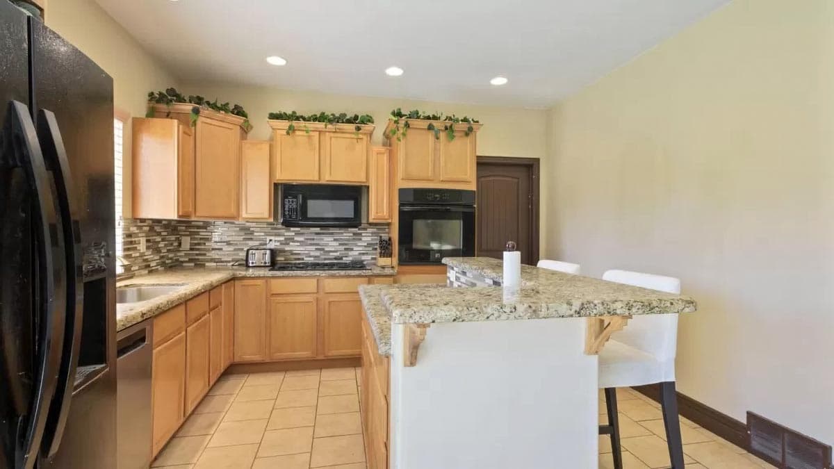 Plan 61258UT: Tudor Detailing - Image #14 - Traditional, Tudor