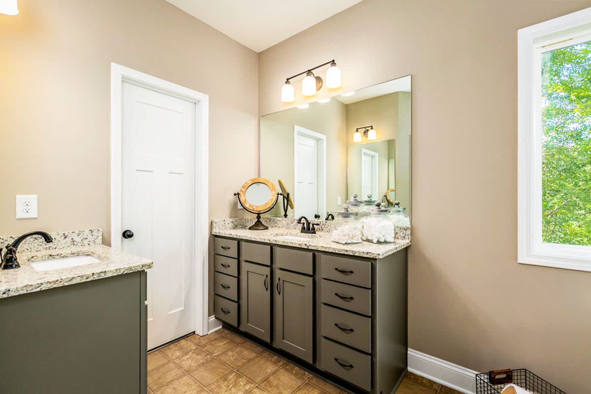 Plan 62099V: Split Bedroom Country Ranch - Image #14 - Country, Ranch
