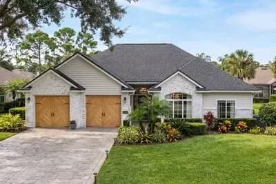 One-Story Traditional Ranch House Plan with 2-Car Garage