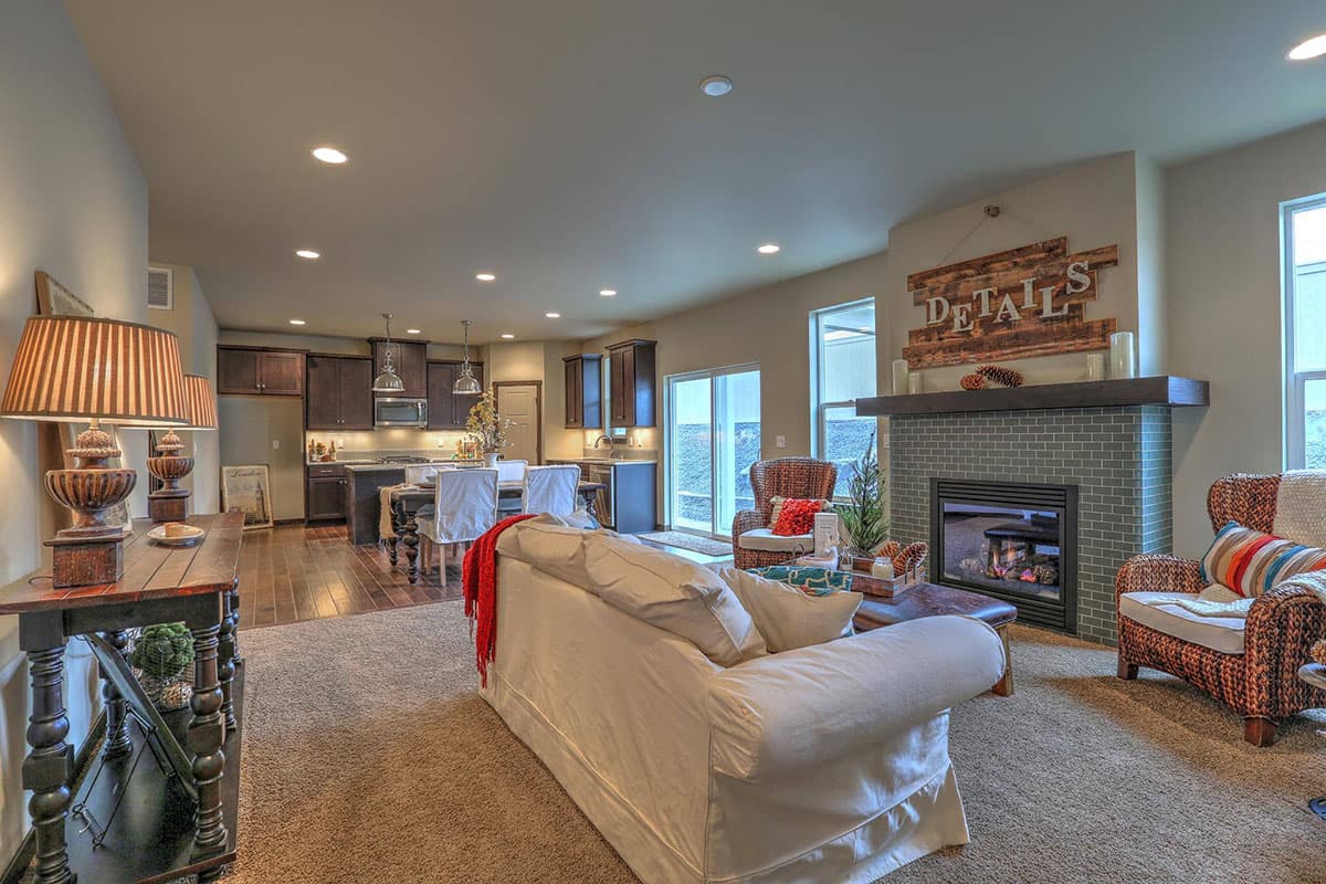 Plan 62538DJ: 3-Bed Craftsman Home with Two Story Great Room - 1947 Sq Ft - Image #18 - Craftsman, Northwest, Traditional