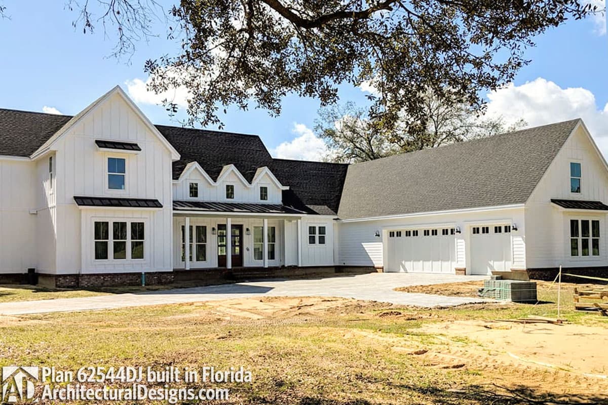build gallery item - Modern Farmhouse Plan 62544DJ comes to life in Florida