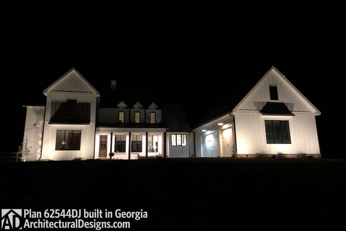 build gallery item - House Plan 62544DJ Comes to Life in Georgia in Reverse Orientation