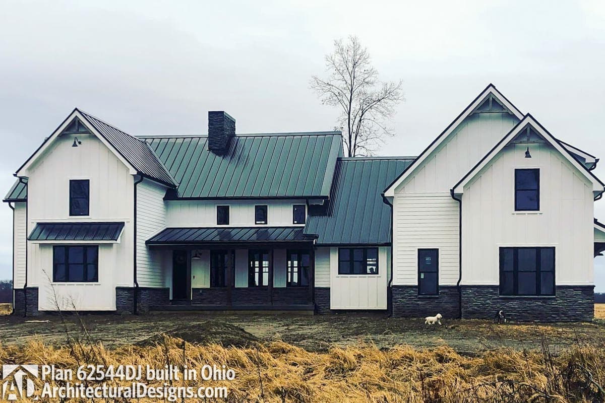 build gallery item - Modern Farmhouse Plan 62544DJ Comes to Life in Ohio