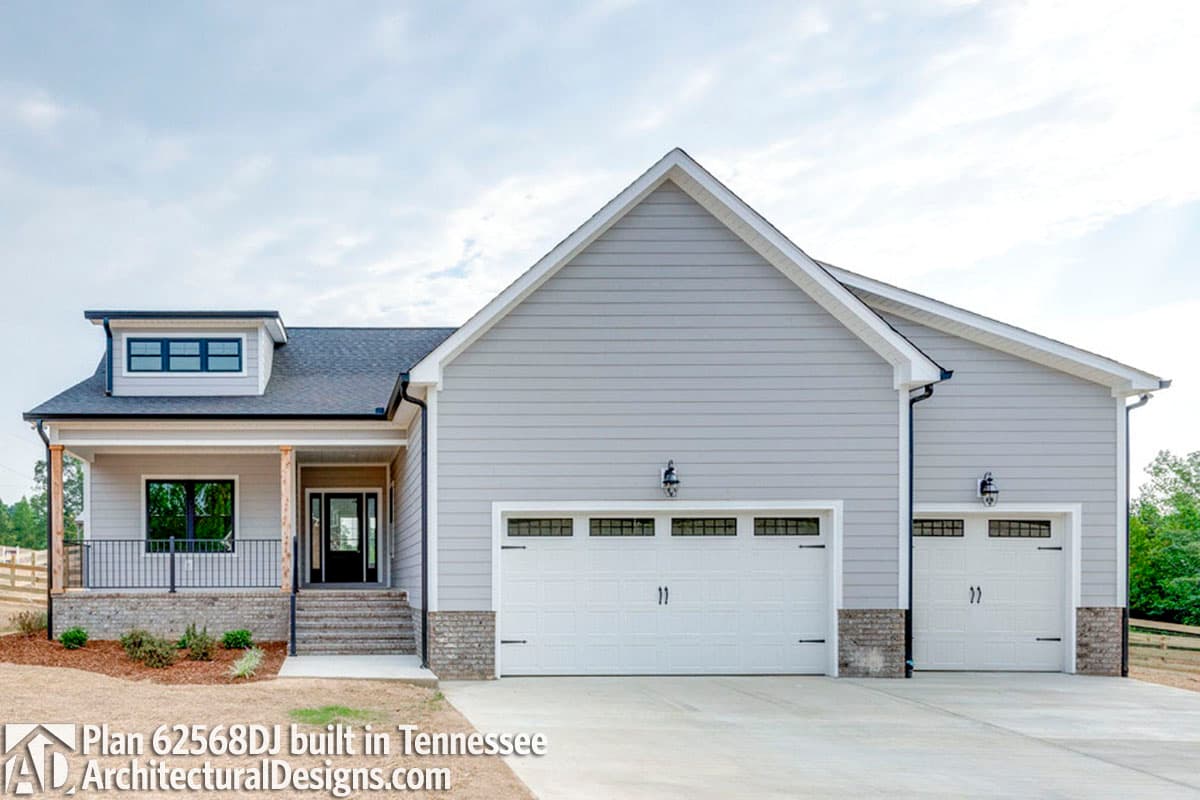 Plan 62568DJ: 3-Bed Cottage Ranch Home Plan with L-Shaped Porch - 1701 Sq Ft - Image #6 - Cottage, Country, Craftsman, New American, Northwest, Ranch