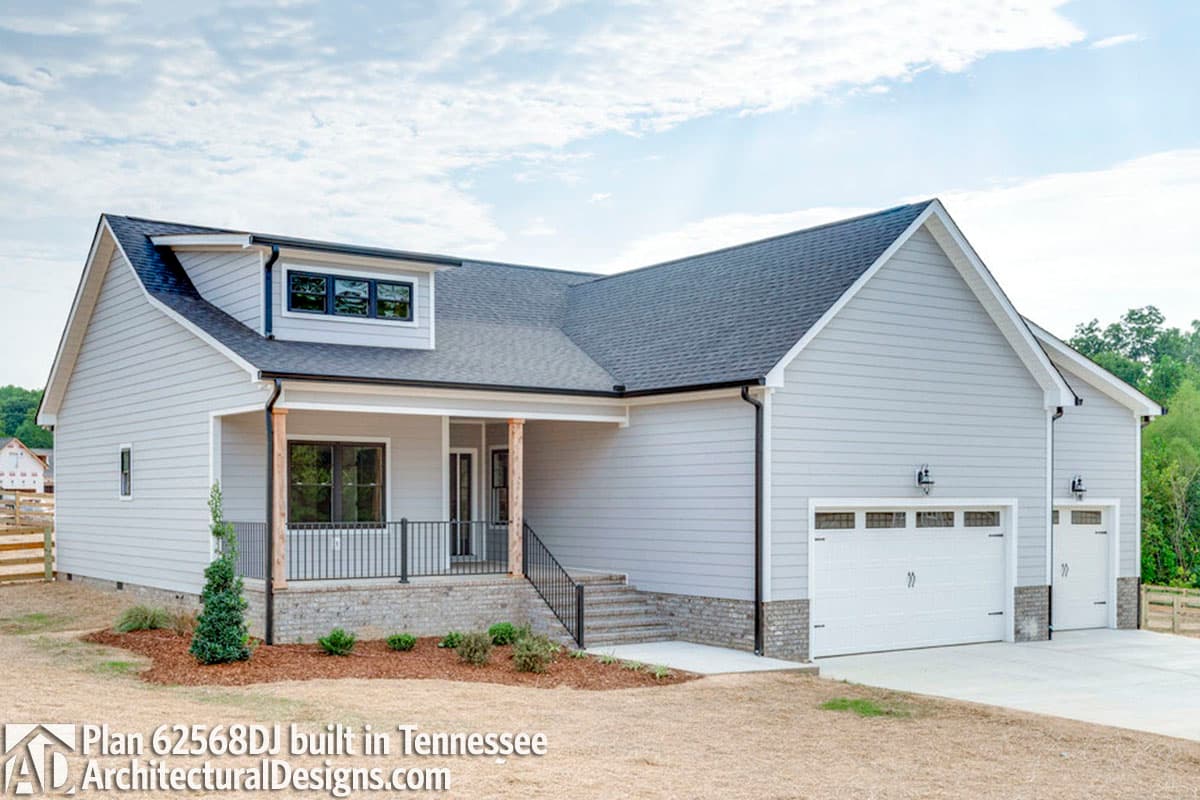 Plan 62568DJ: 3-Bed Cottage Ranch Home Plan with L-Shaped Porch - 1701 Sq Ft - Image #7 - Cottage, Country, Craftsman, New American, Northwest, Ranch