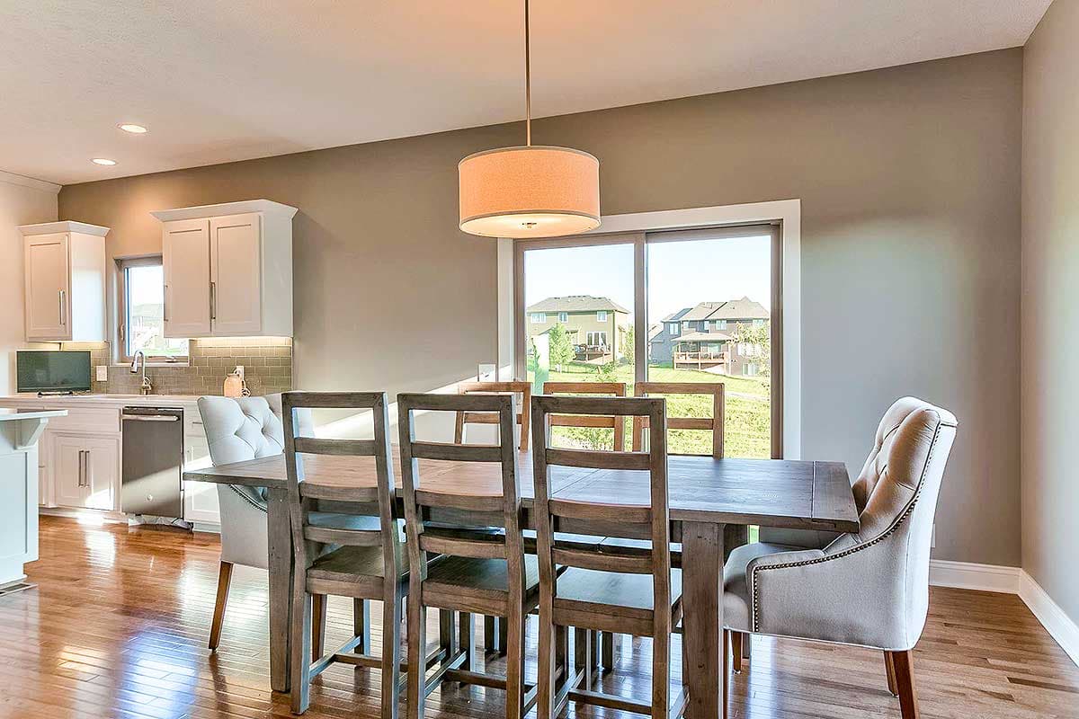 Plan 62570DJ: Family-Friendly Prairie Style House Plan - Image #7 - Northwest, Prairie