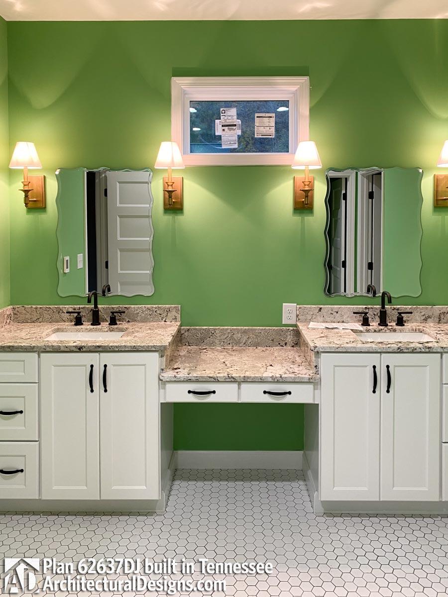 Client Photo id:  369137