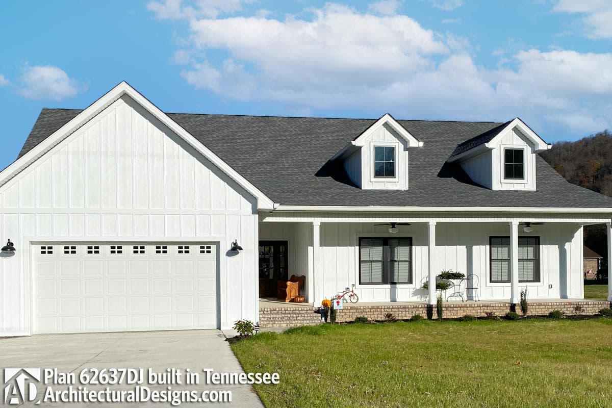 build gallery item - House Plan 62637DJ Comes to Life in Tennessee