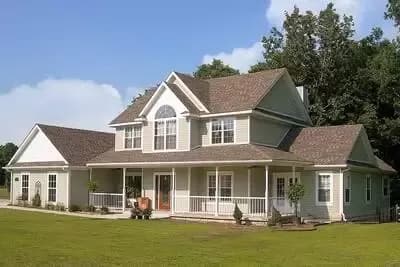 Four or Five-Bedroom Farmhouse Plan