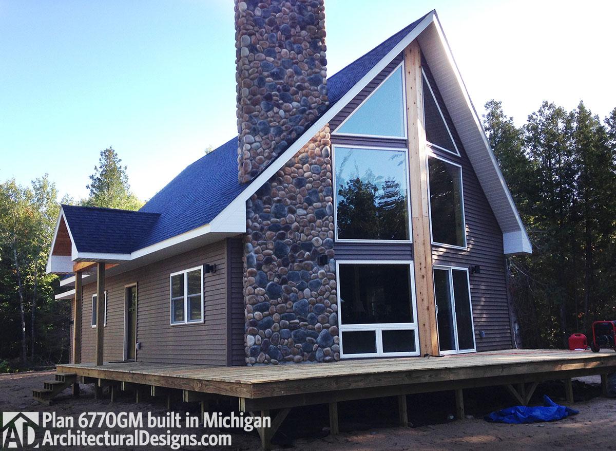build gallery item - House Plan 6770MG comes to life in Michigan!