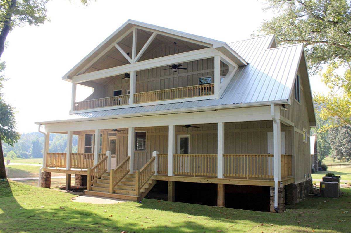 Plan 68400VR: Cottage Escape with 3 Master Suites - Image #10 - Cottage, Country, Mountain, Traditional