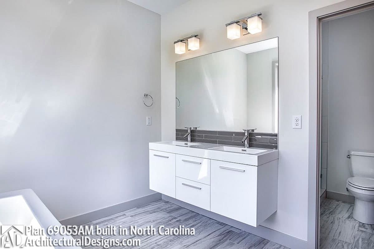 Client Photo id:  228054