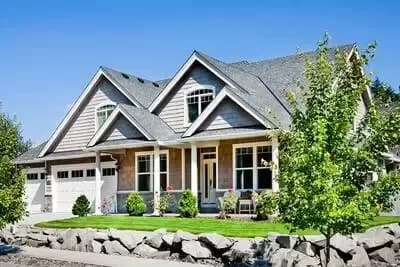 Craftsman Style With Balcony