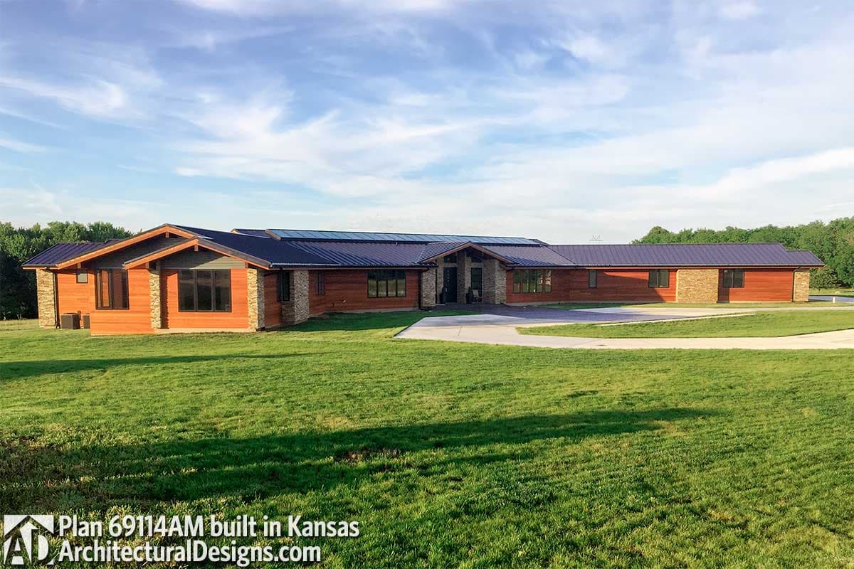 build gallery item - House Plan 69114AM comes to life in Kansas!