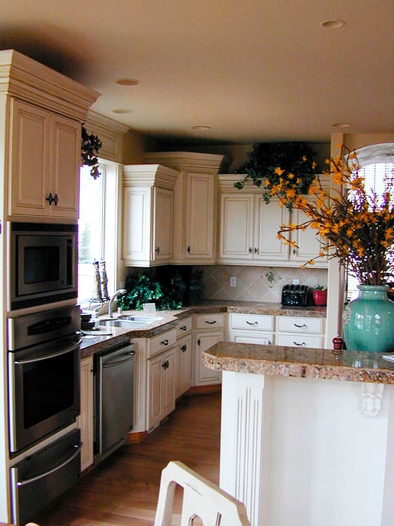 Plan 69225AM: Beauty with Service Hall to Garage - Image #9 - Northwest, Traditional