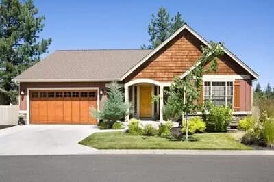 Compact Cottage with Exterior Options