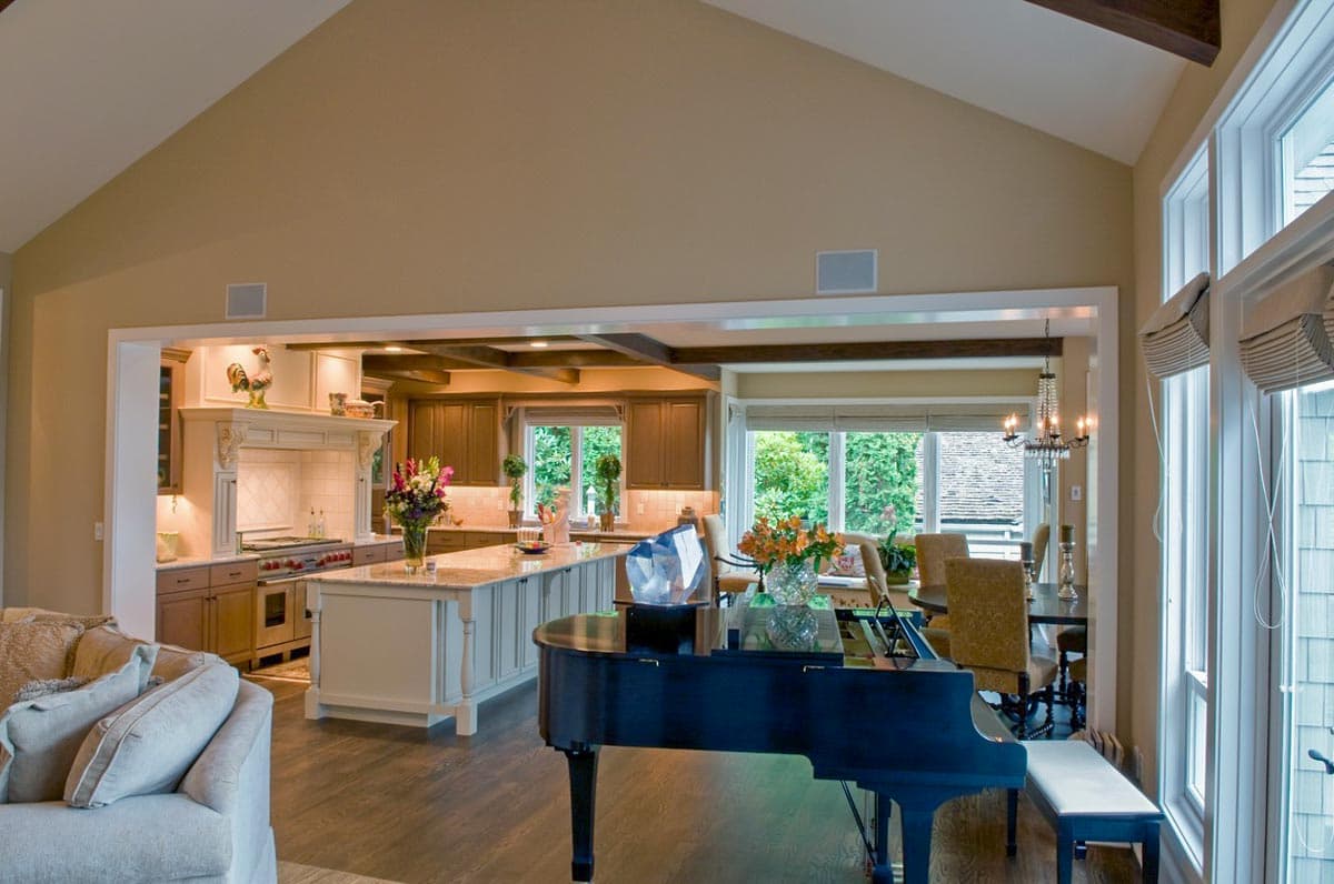 Plan 69397AM: 4 Bed House Plan with Vaulted Guest Suite - Image #4 - Cottage, European, Northwest, Traditional