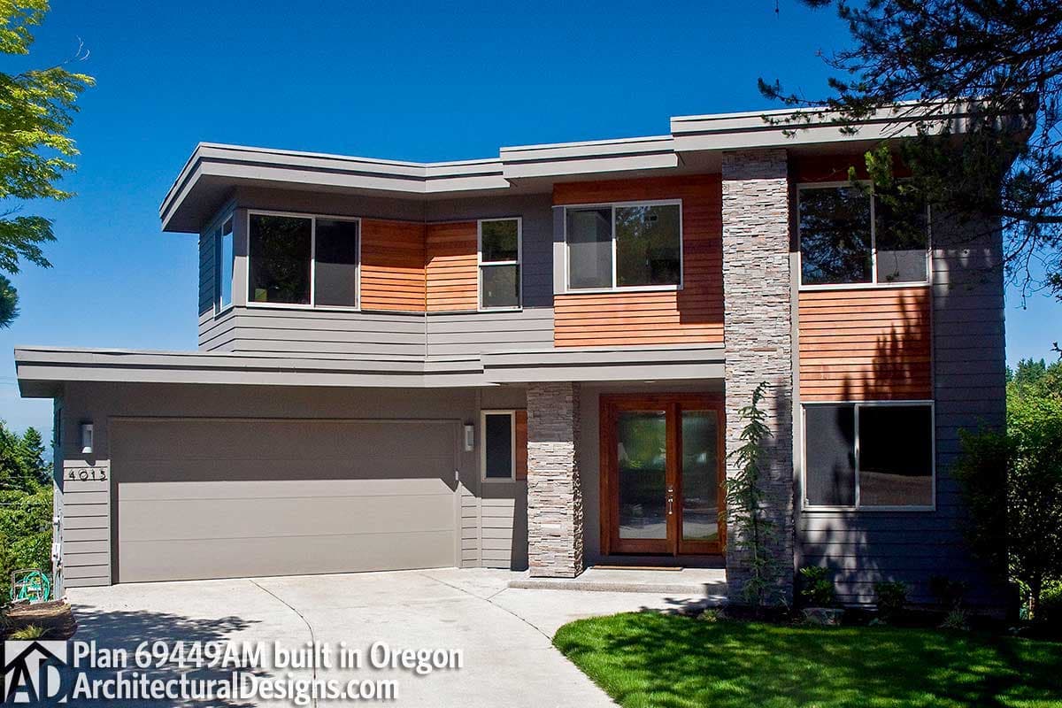 build gallery item - House Plan 69449AM comes to life in Oregon