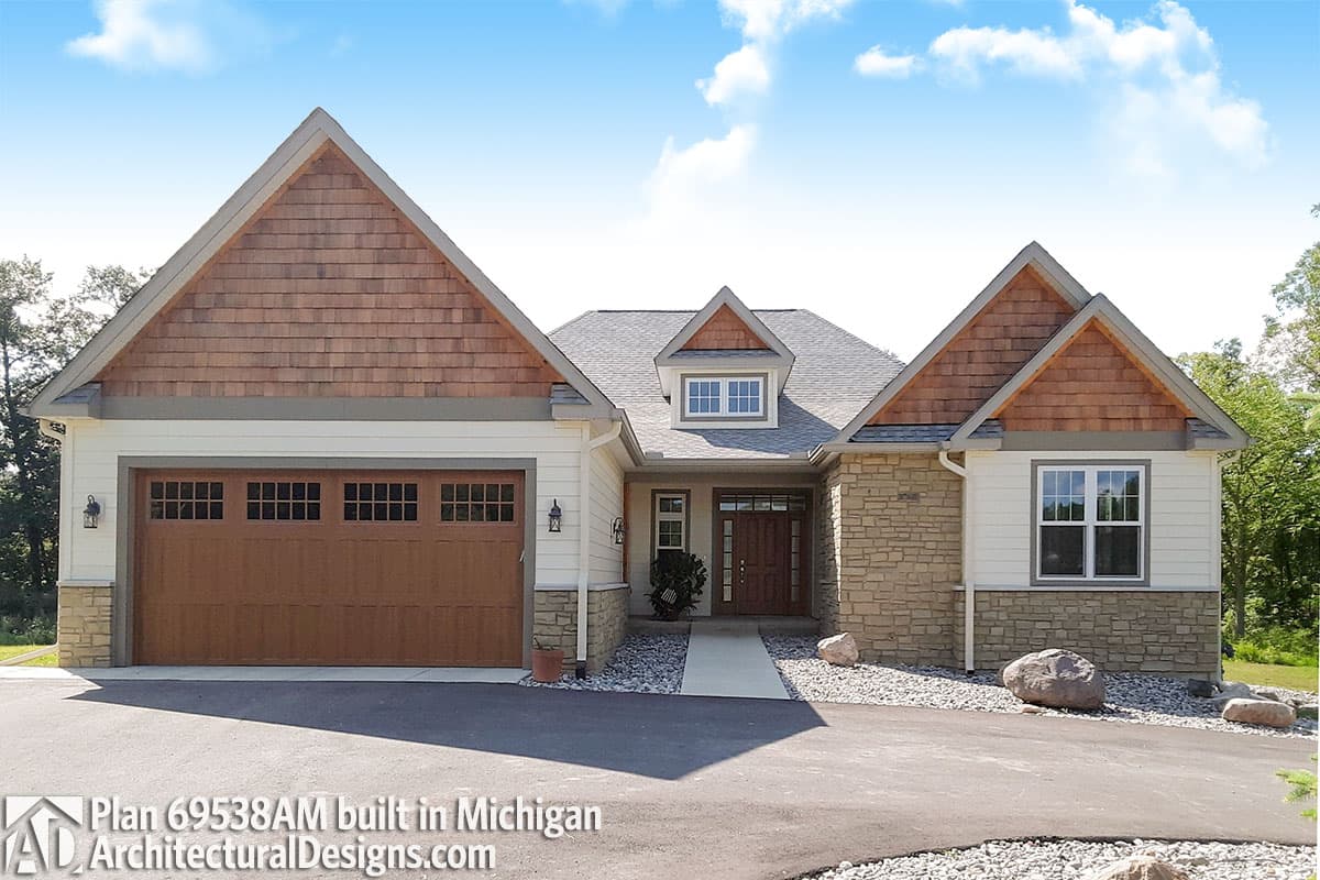 build gallery item - House Plan 69538AM comes to life in Michigan