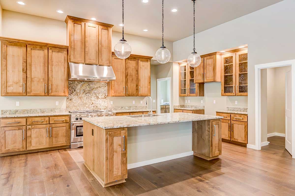 Plan 69579AM: Attractive 3 Bedroom Craftsman Ranch - Image #11 - Craftsman, Northwest, Ranch