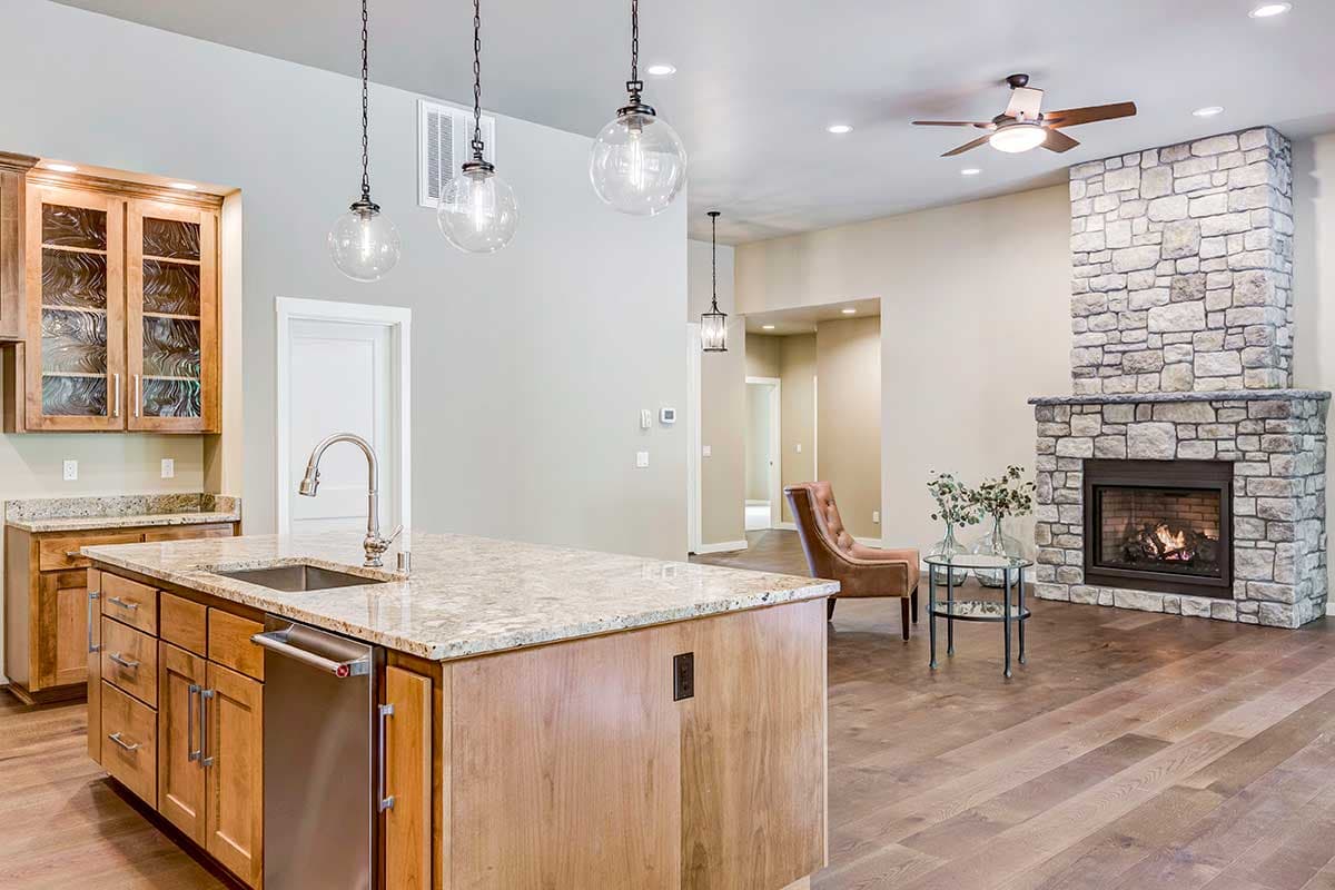 Plan 69579AM: Attractive 3 Bedroom Craftsman Ranch - Image #14 - Craftsman, Northwest, Ranch