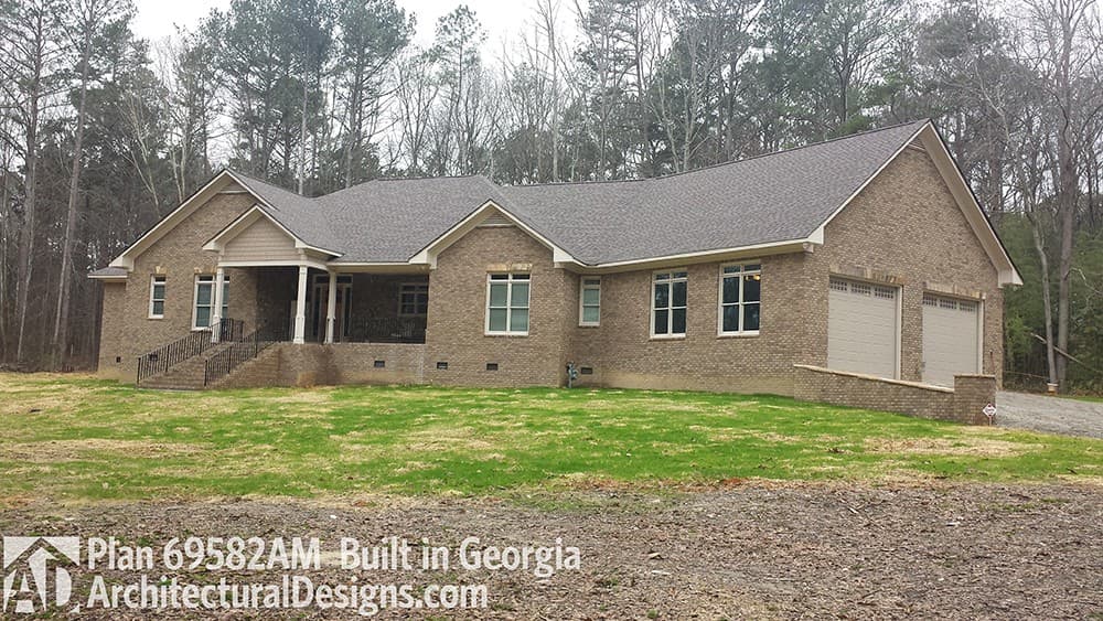build gallery item - House Plan 69582AM comes to life in Georgia