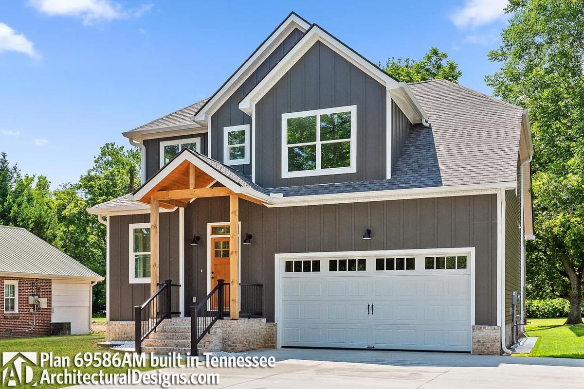 build gallery item - Craftsman House Plan 69586AM Comes to Life in Tennessee
