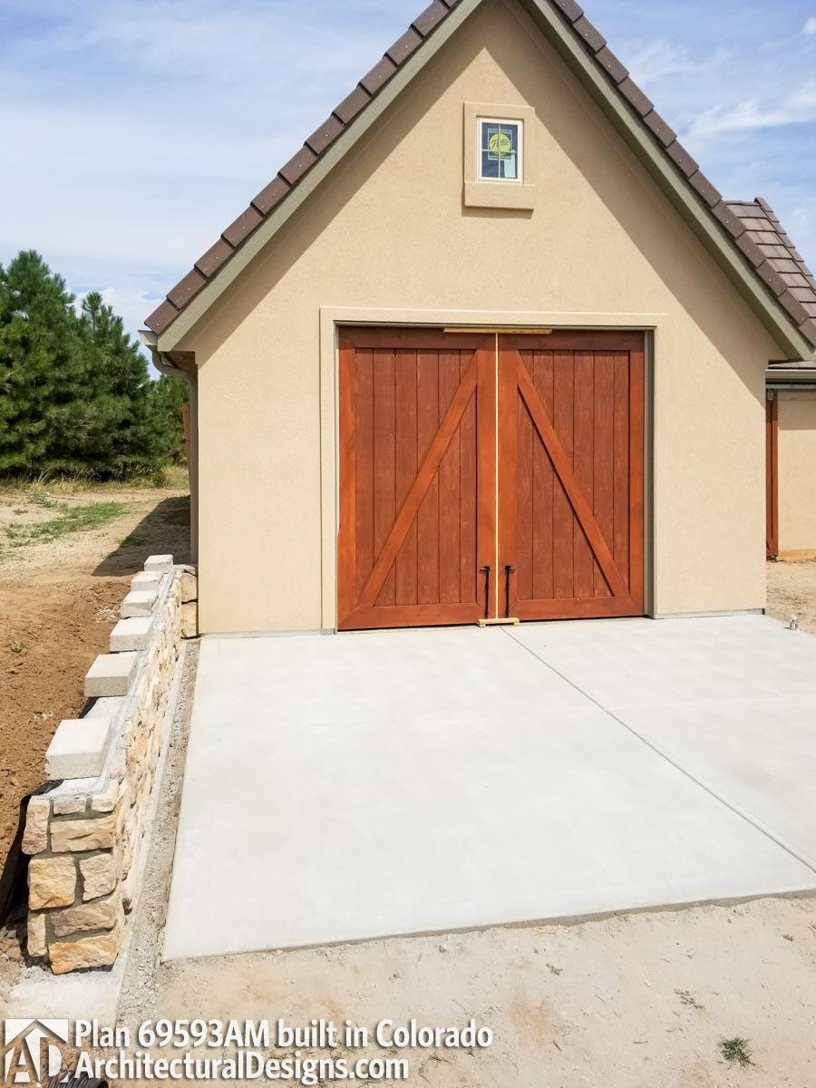 Client Photo id:  301311